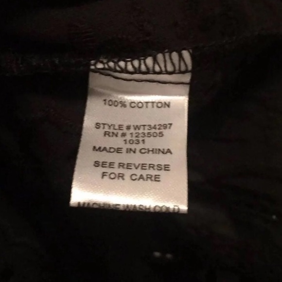 ❗️S,M,&L Heart & hips black crop top - Picture 8 of 12